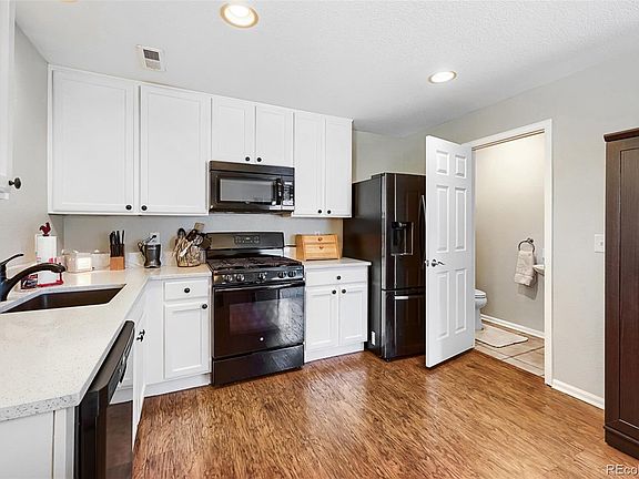 4th image of 7846 S Kittredge Circle