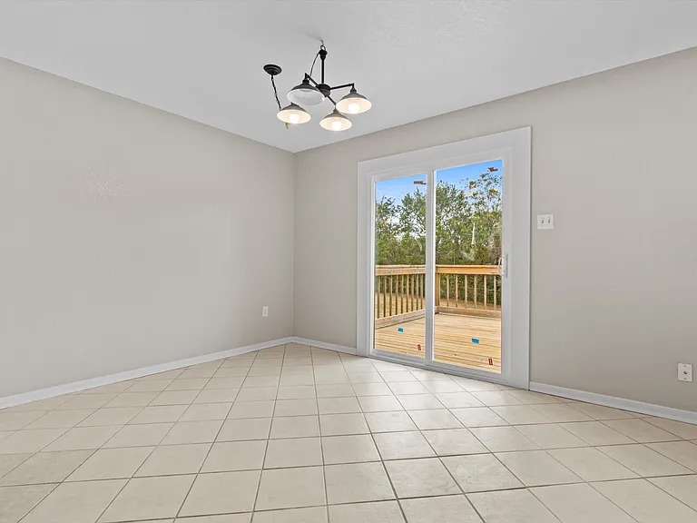 180 County Road 4933 — Photo 8