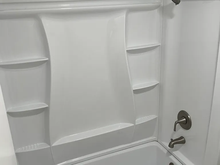 Villa Woods Apartments — Photo 41