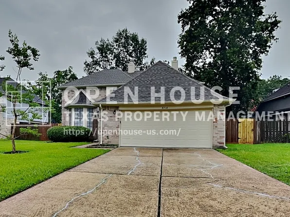 8718 Pines Place Dr, Humble, TX 77346