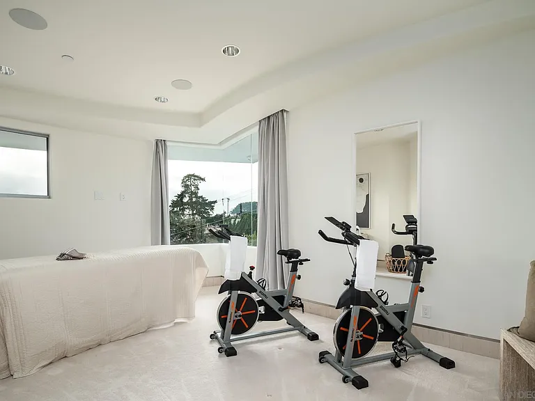 6125 Terryhill Dr — Photo 36