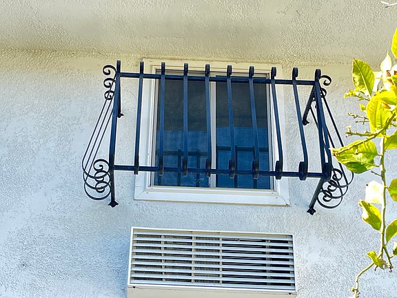 Guest Bedroom window