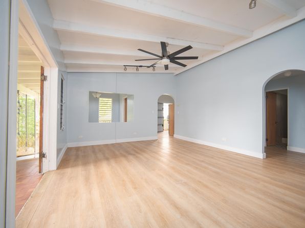 27 Sion Farm QU, St. Croix, VI 00820