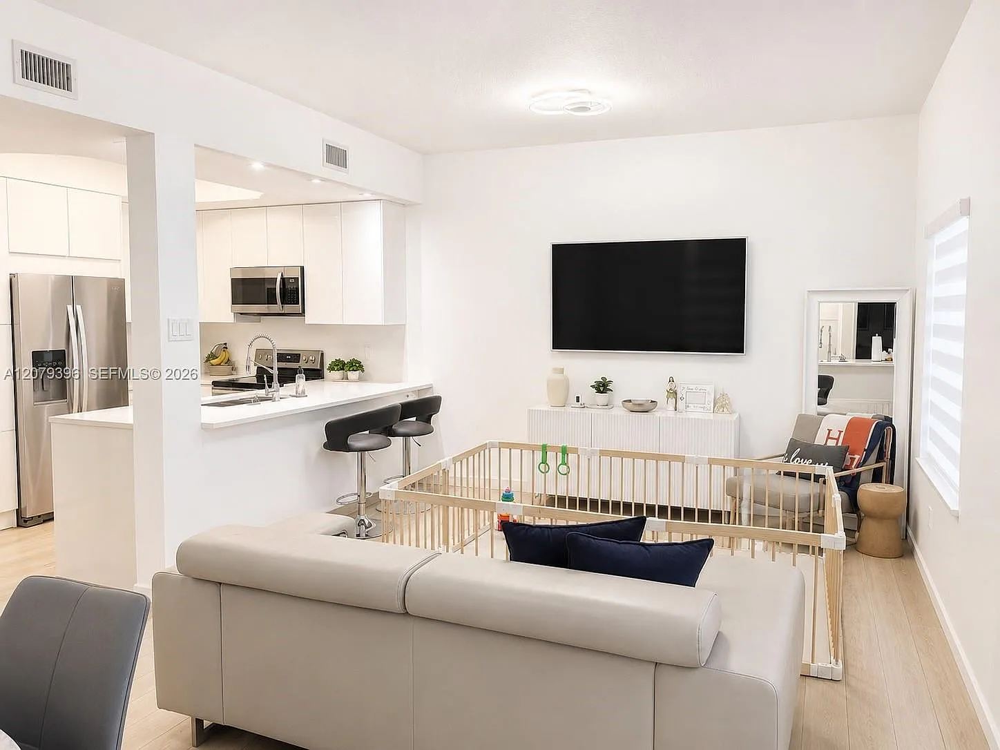 Hampton Isles Condo — Photo 3