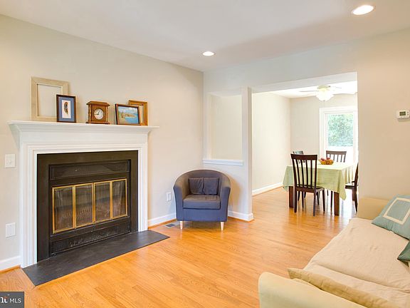 3rd image of 6028 Westbourne Pl