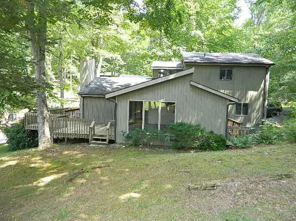 898 Fern Ln, Marion, VA 24354