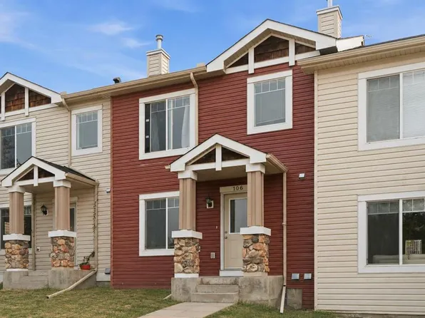106 W Panamount Dr NW, Calgary, AB T3K 6K3