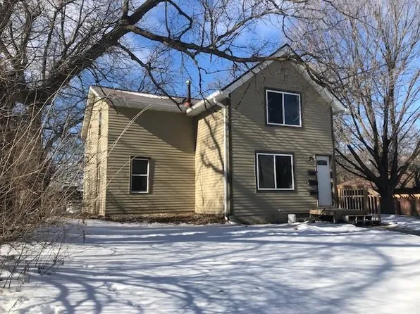1306 Irving St, Alexandria, MN 56308