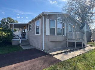 106 Tulip Dr, Hatfield, PA 19440