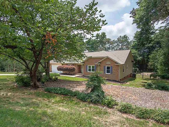 4th image of 105 Dartmouth Way