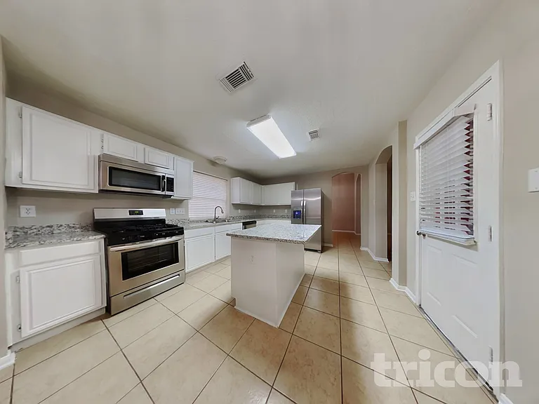 7002 Echo Pines Dr — Photo 6