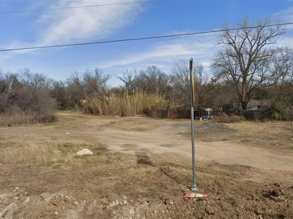 2701 Bideker Ave, Fort Worth, TX 76105