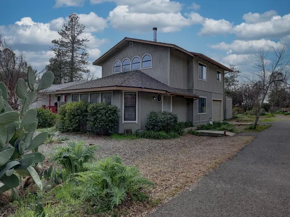 220 Virginia St, Auburn, CA 95603