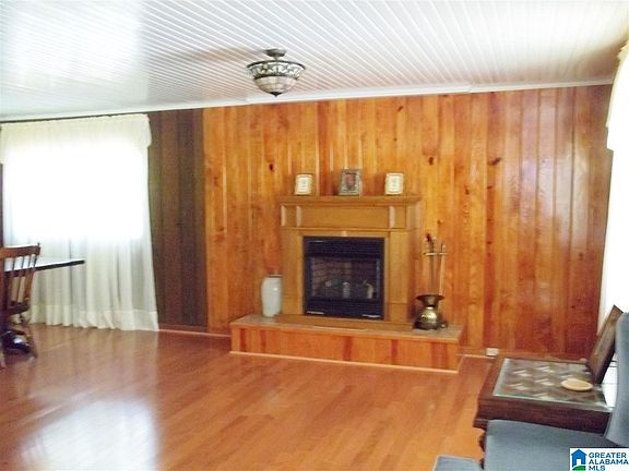 4th image of 120 Goodwin Ave