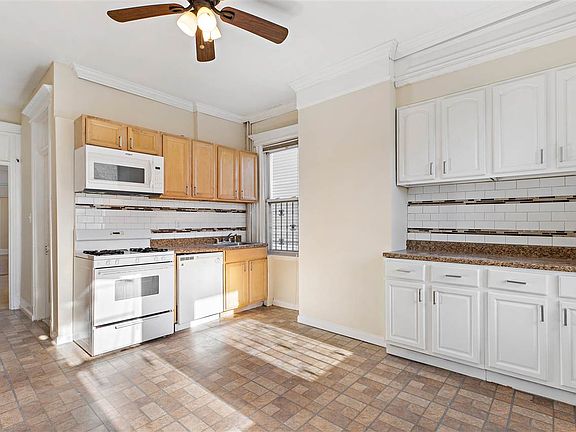 4th image of 893 Montgomery St Unit 1L