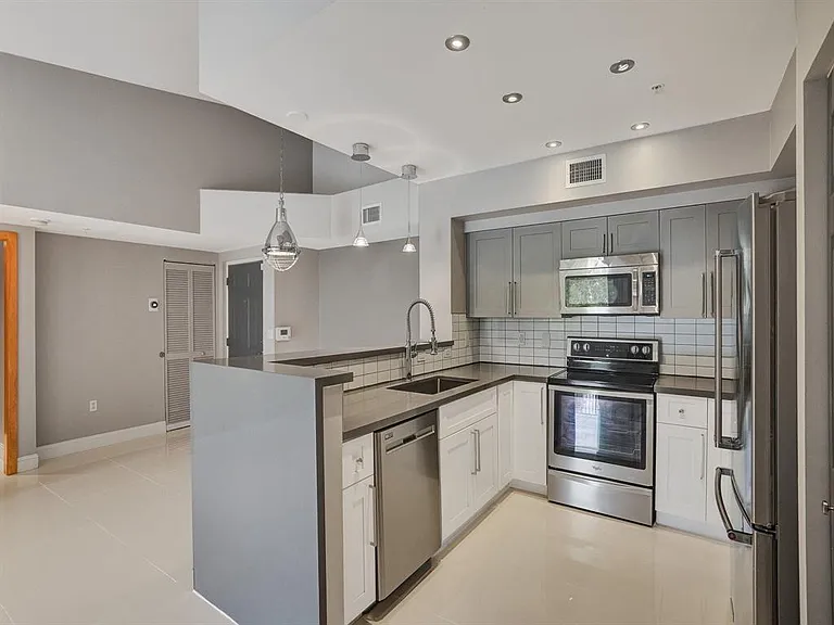 2351 W Preserve Way #303 — Photo 4