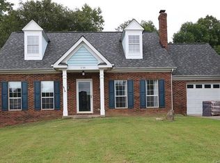 12730 Diamond Dr, Pineville, NC 28134