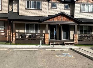 102 W Panatella Park NW, Calgary, AB T3K 6K4