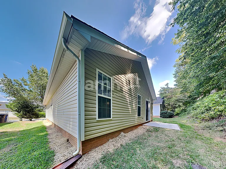 5500 Regent Village Dr — Photo 18