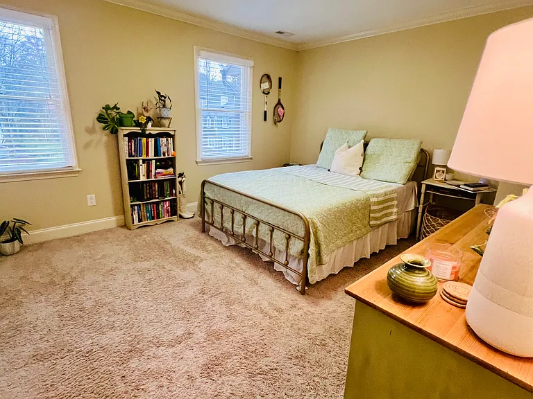 710 Powell Dr — Photo 20