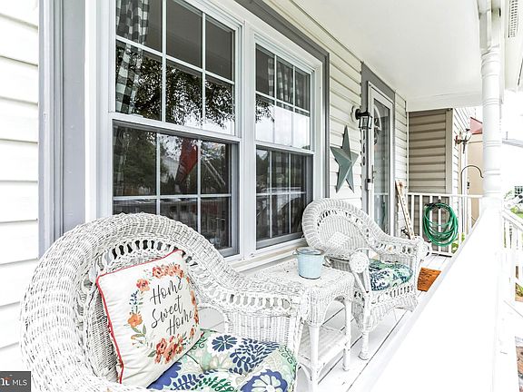 3rd image of 6160 Trident Ln
