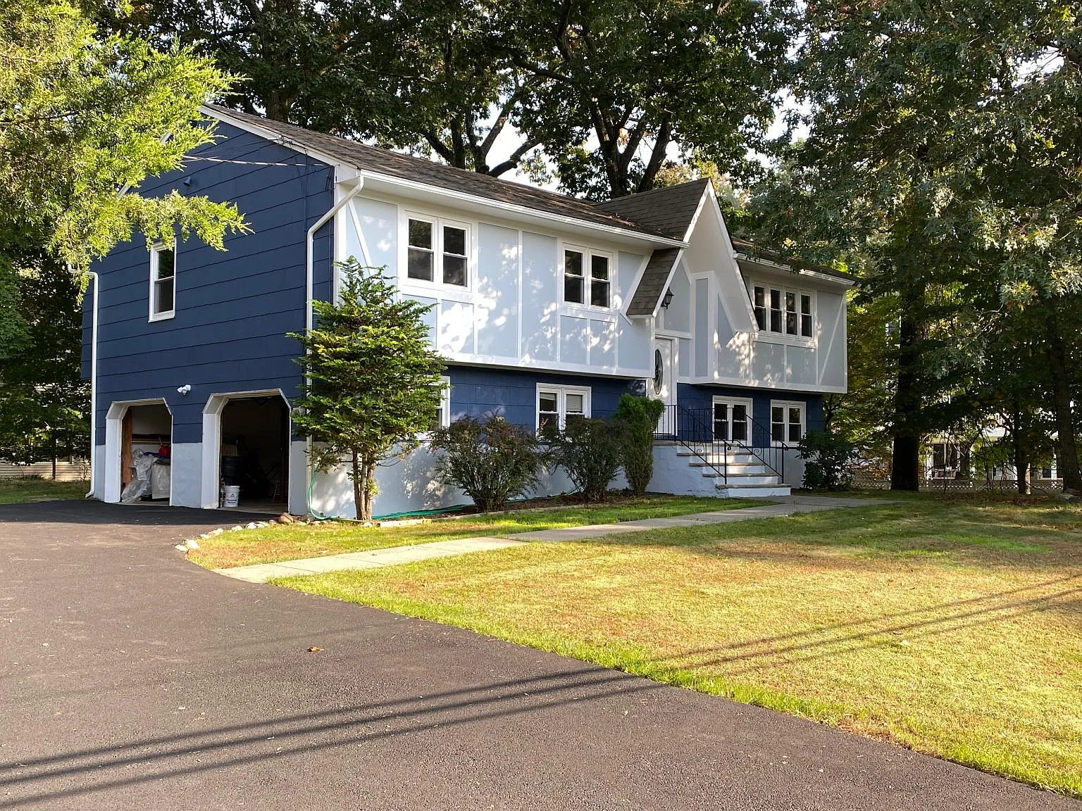 4 bed, 2104 sqft, $4,000 — Photo 3