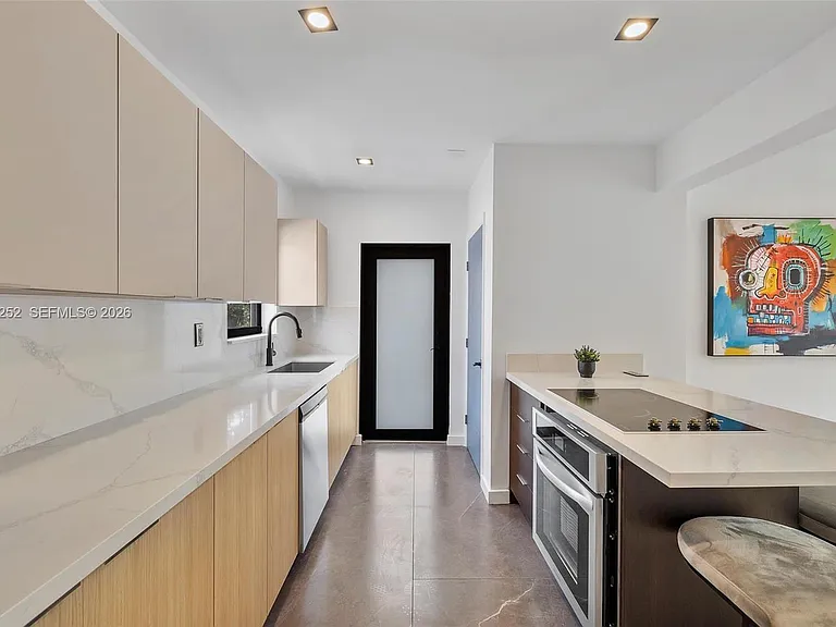 501 NW 46th St — Photo 15
