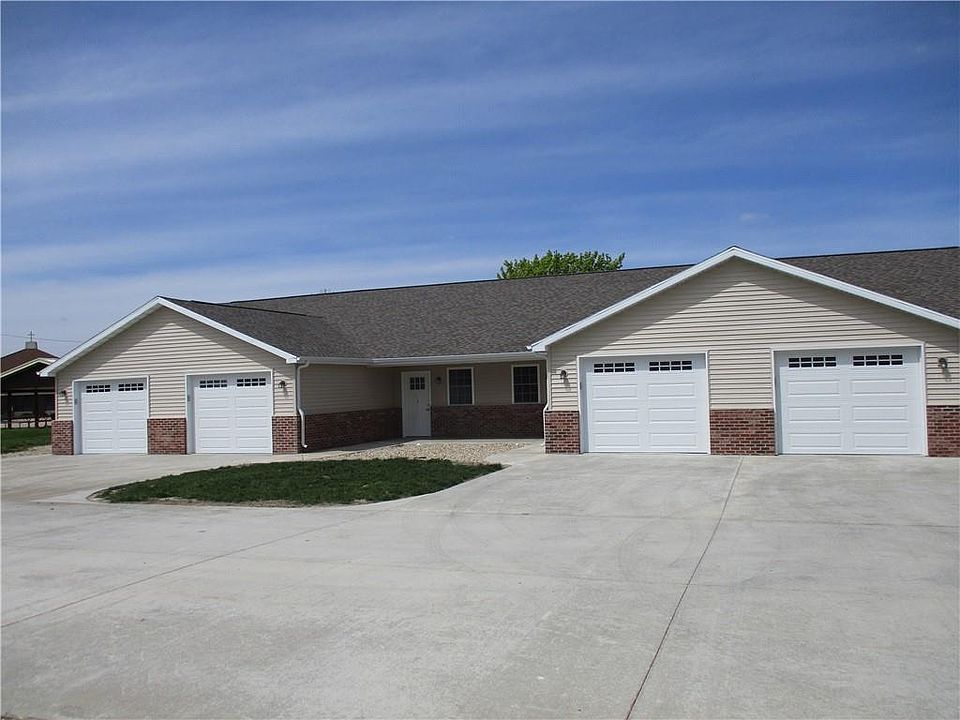 1120 N Broadway St 4 Shelbyville Il 62565 Mls 6210820 Zillow