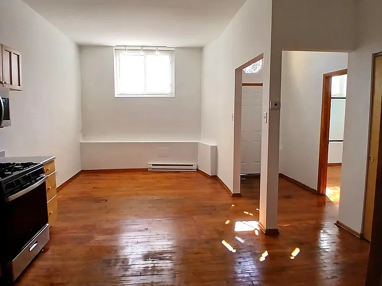 4810 W Barry Ave #1W — Photo 2