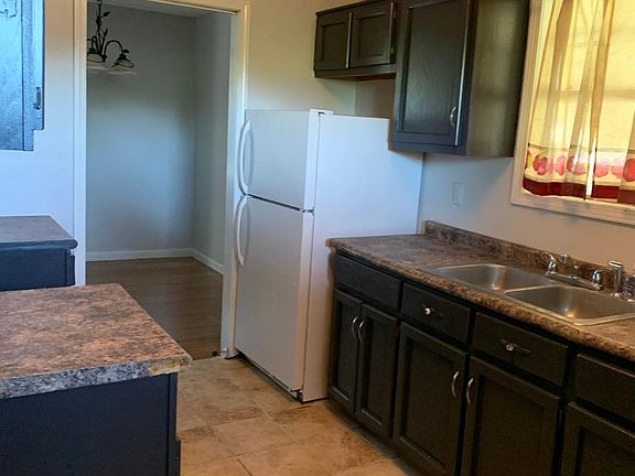 3rd image of 645 Bonwood Ave
