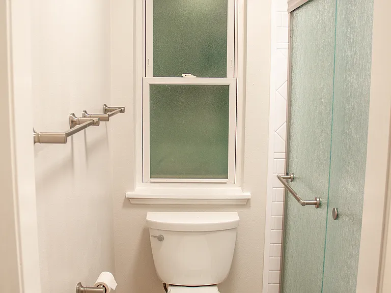 4708 Bear Creek Ln — Photo 22