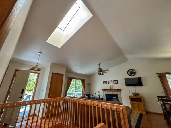 155 Bison Dr, Munds Park, AZ 86017