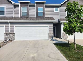 1105 NW 33rd Ln, Ankeny, IA 50023