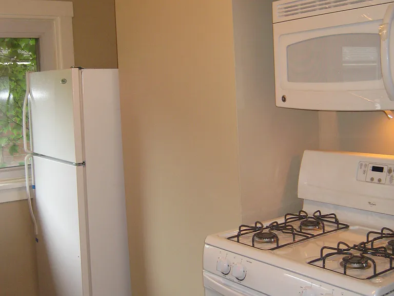 2332 Eldridge St #1 — Photo 8