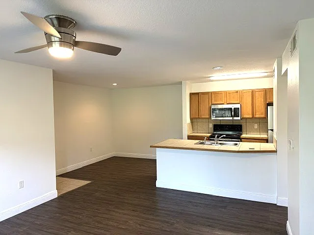 4211 Chatham Oak Ct #102 — Photo 8
