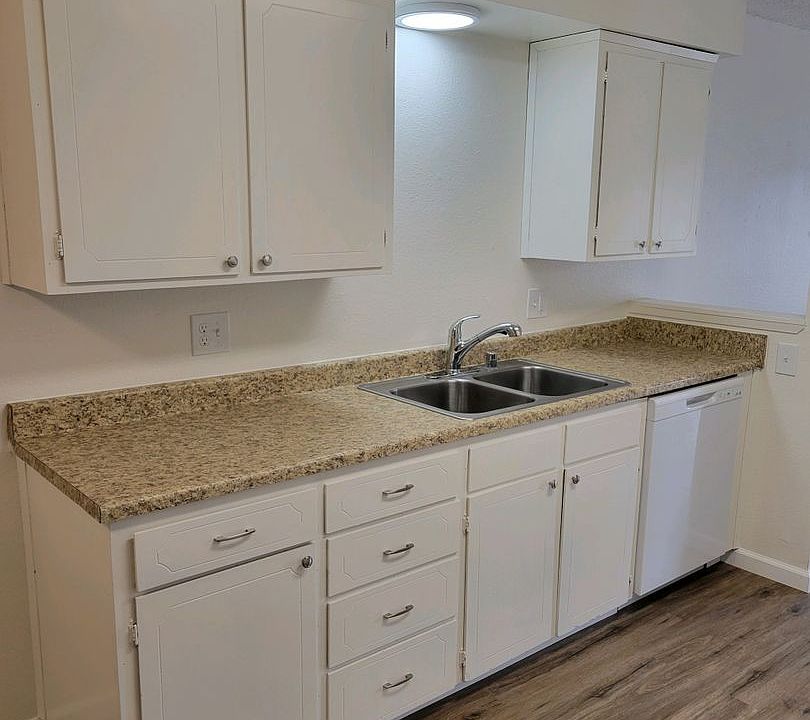 1st image of 1178 Beverly Dr #F