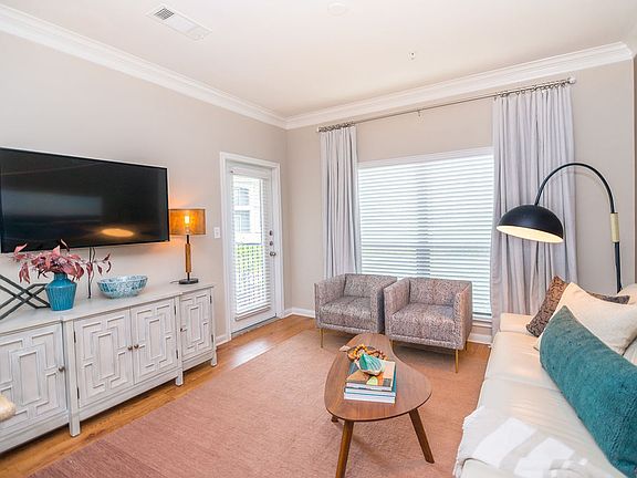 5th image of 14951 Bellows Falls Ln #527