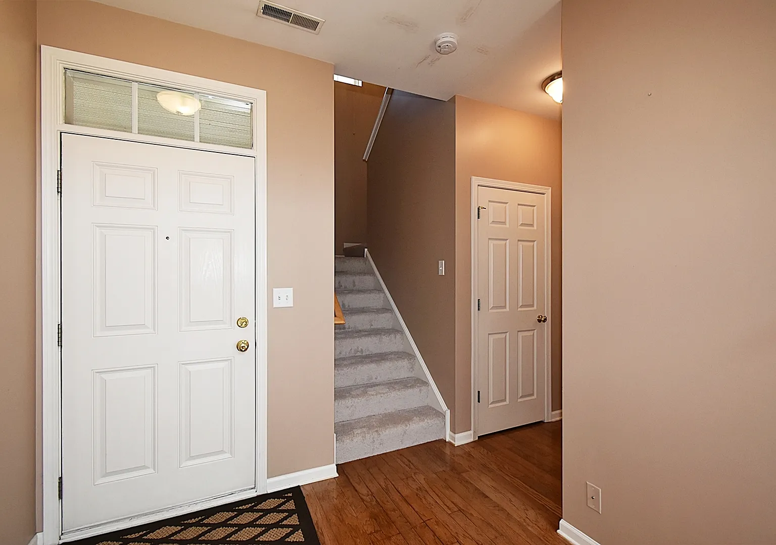 2 bed, 1.5 bath, 1500 sqft, $2,350 — Photo 3