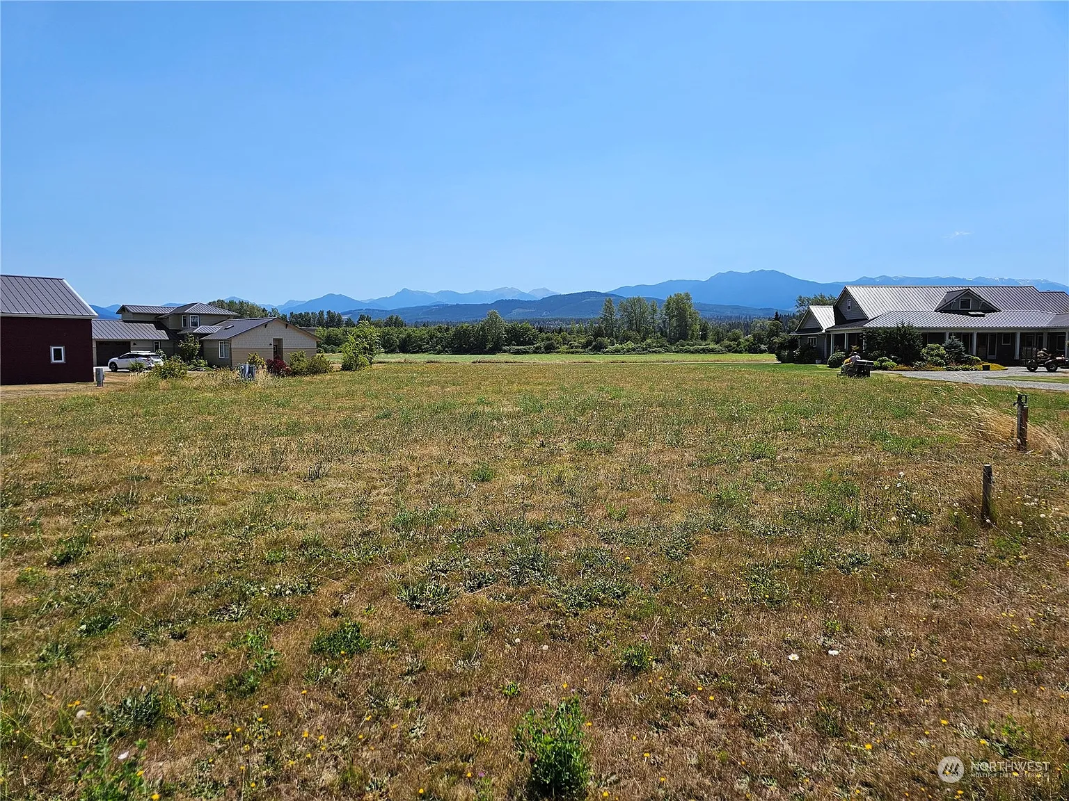 184 Trailside Drive photo 1