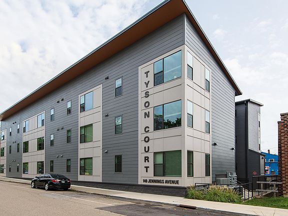 2nd image of 140 Jennings Ave #105