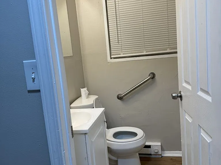 6028 Laurel Hall Dr — Photo 8