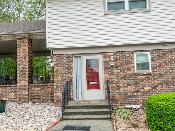 111 S Summit St APT B1, El Dorado, KS 67042