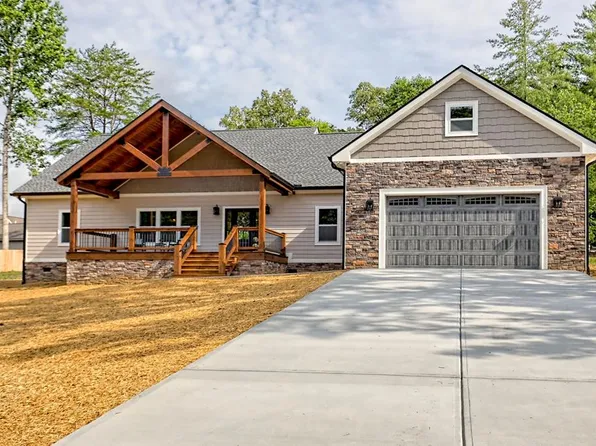 266 Lands End Blvd, Blairsville, GA 30512