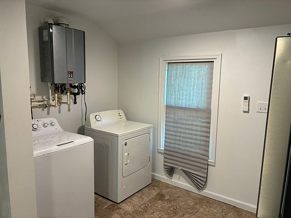 3rd image of 40 Old Manchester Rd