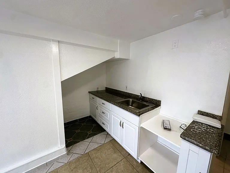 10701 San Pablo Ave — Photo 5