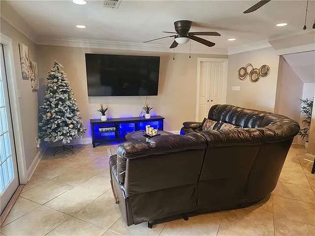 2309 Pirate Dr — Photo 16