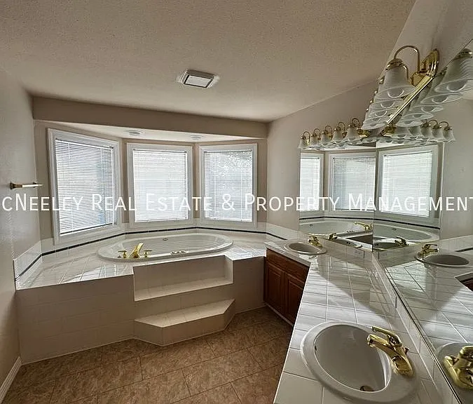 12263 SE Imperial Crest St — Photo 14