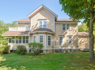 240 Stuart Ave, Kalamazoo, MI 49007