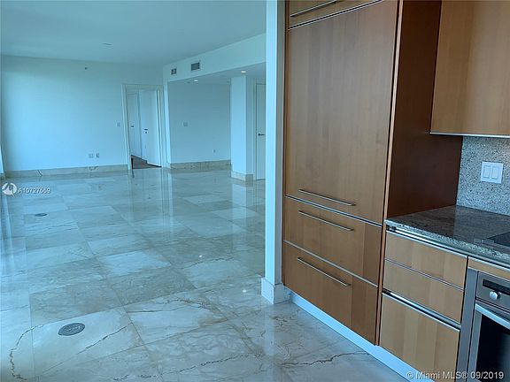 5th image of 2627 Bayshore Dr #1507