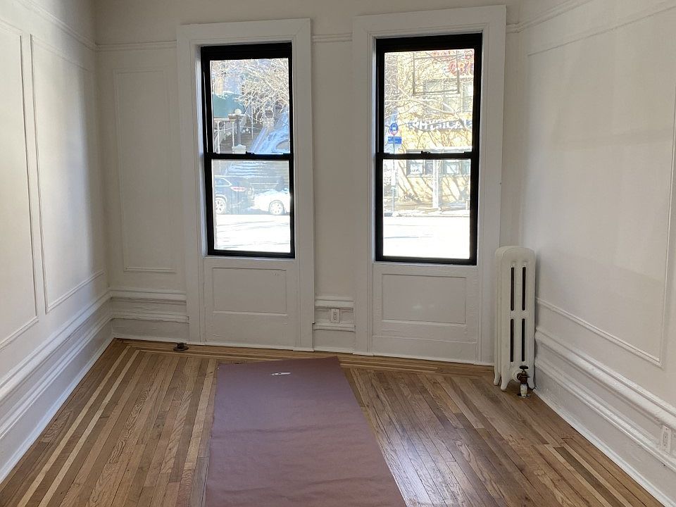 1st image of 5056 Broadway #2